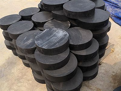 香港板式橡胶支座由若干层橡胶片与薄钢板经加压硫化